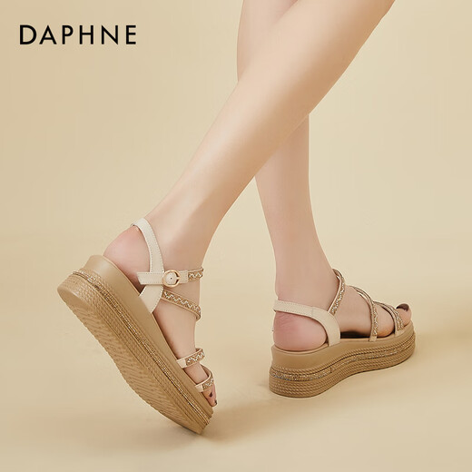 Daphne (DAPHNE) Roman sandals 2025 women's new summer rhinestone strap heel thick sole small sponge cake shoes women's shoes beige 38