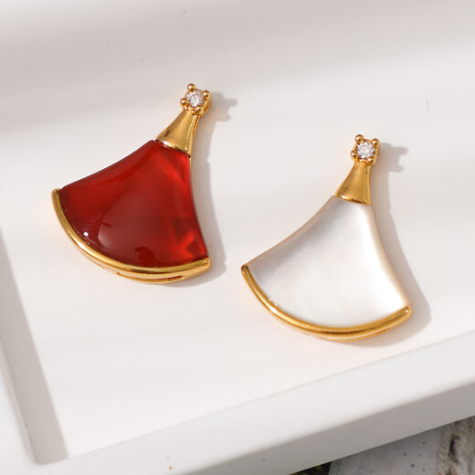 Mi Ling all-over 18k gold pendant red agate mother-of-pearl skirt small earrings earrings AU750 steel stamped ladies gift K gold color (diamond) red agate small skirt pendant
