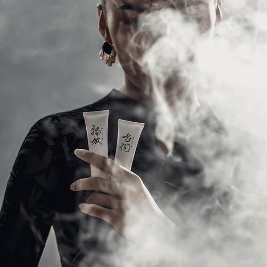 春风十里花词独放苦尽护手霜滋润保湿女便携送女友 独放(腊梅) 30g