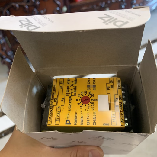 Pilz safety relay PNOZ XV2 XV3P774500 774502 777512 7745 PNOZ XV3 774540