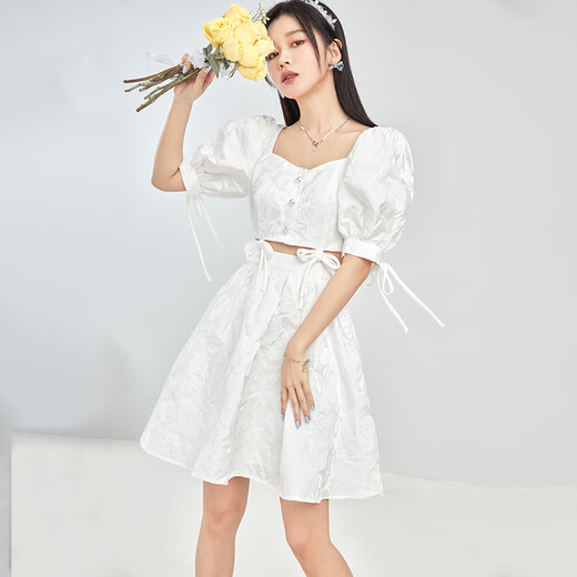 Fantu Fantu Fashion Age-Reducing Puff Sleeves and Square Collar Dress 2024 Summer New Style Non-detachable Commuting Skirt for Women Beige S