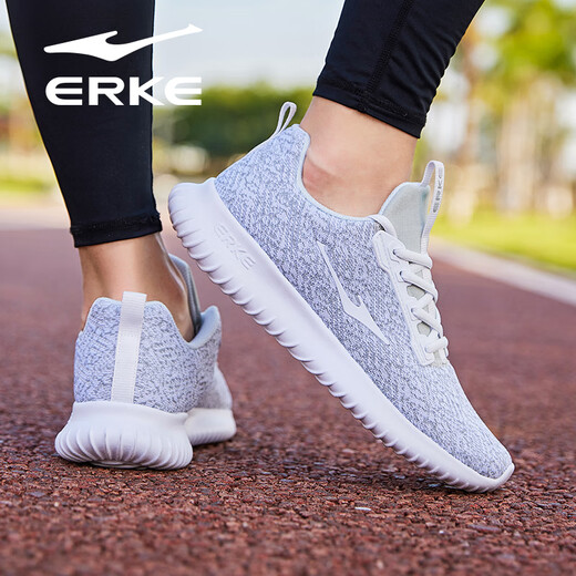 Hongxing Erke Chaussures masculines Mesh Summer Sports Bustable Sports Chaussures hommes 2025 Nouvelles chaussures en maille Soft Sole Dad Chaussures Casual Chores Men 4126 Blanc / Gris clair (Flying Flying Supt) 40 Assurance qualité