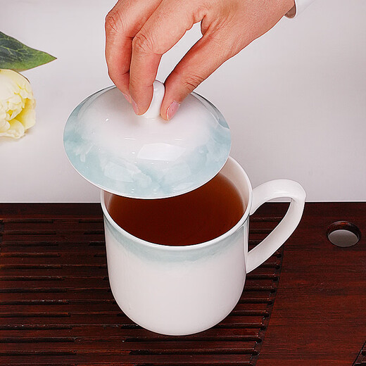 Guoyue Bone China Conference Cup Office Underglaze Color Tea Cup Ceramic Cover Cup Customizable Logo Printing Office Water Cup with Cover Yunjin Wanli Conference Cup 1