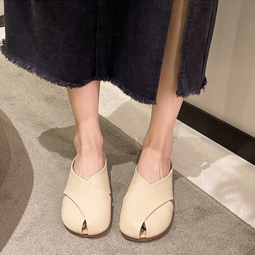 Ldvey Lazy Bag Head Hälfte Hausschuhe für Frauen im Sommer tragen modische 2025 Neue Art der schwangeren Frauen Anti-Rutsch flacher Lösche französische Sandalen Fischschuhe Aprikosenfarbe 39 kleiner