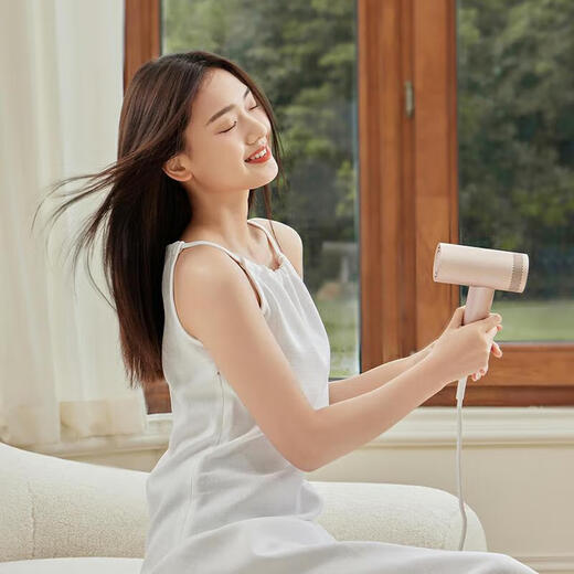 Philips (PHILIPS) 7 series Pro high-speed hair care hair dryer gilt barrel household silent negative ion high power does not damage hair water light powder national subsidy birthday gift