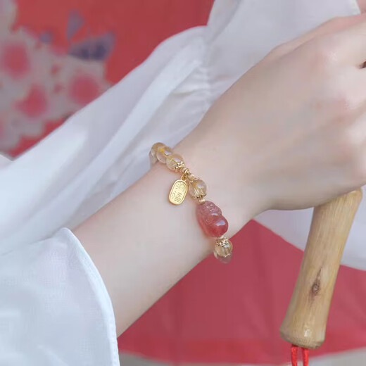 BOSFRU high-end blond crystal bracelet, strawberry crystal Pixiu, lucky girl style bracelet to give to your girlfriend and best friend as a gift, suitable for hands with a circumference of 16cm