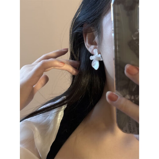 天启世纪简约亚克力花朵耳钉小众设计轻奢气质高级感精致新娘珍珠耳饰耳环 3884A「雪薇花」银针