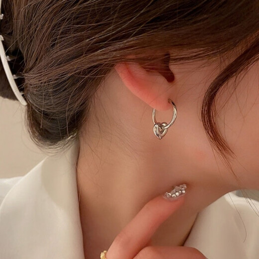 Guanpuge Fat Donglai same style pt950 platinum earrings for women PT950 love earrings 2024 new fashion platinum earrings light platinum love earrings