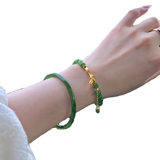 Only two pairs of natural Russian jasper bracelets, ice-transparent spinach green and field jade bracelets, jingle-shaped bamboo bracelets, niche temperament, bamboo bracelets