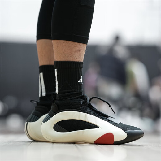 Adidas Harden Vol. 8 Harden 8 schwarz-weiß-rot und orange atmungsaktivem Top-Tragen widerstandsfähiger Nicht-Schlupf-Sport-Männer-Basketballschuhe IE2695 Schwarz und Weiß 44 (270 mm)