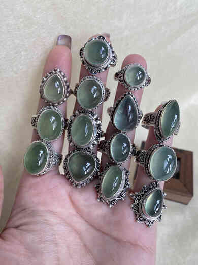 Yueyi S925 silver Nepalese and Indian handmade silver jewelry, various crystal gemstones, rings, necklaces, bracelets, earrings, pendants, Tanzanite raw ore open silver rings, no appreciation period