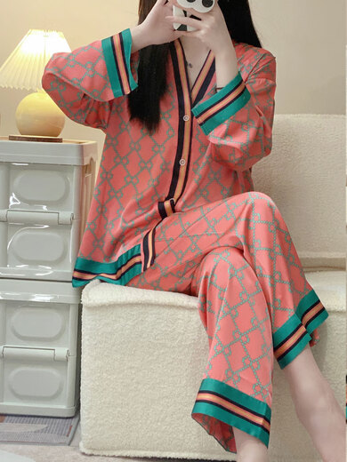 
Zhenyunyuan Spring and Autumn Ice Silk Pajamas for Women 2025 New Summer Trousers Two-Piece Set Women's Fashion Long Sleeve Home Clothing B695 Bear L [Suggested Weight 100120Jin [Jin equals 0.5 kg]]