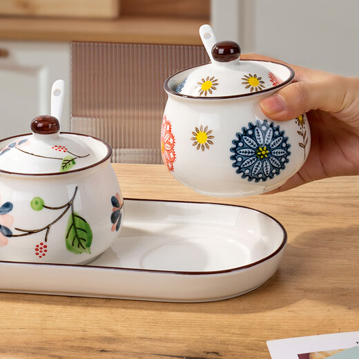 Huangsi ceramic seasoning jar combination household seasoning box kitchen storage seasoning utensils salt jar sugar jar chili jar seasoning jar ceramic seasoning jar with spoon (without tray)