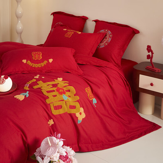 Yalu skin-friendly towel embroidered wedding four-piece set big red embroidered quilt cover bed sheet wedding bedding 1.8M bed romantic engagement 1.8m bed sheet style four-piece set-quilt cover 200*230cm