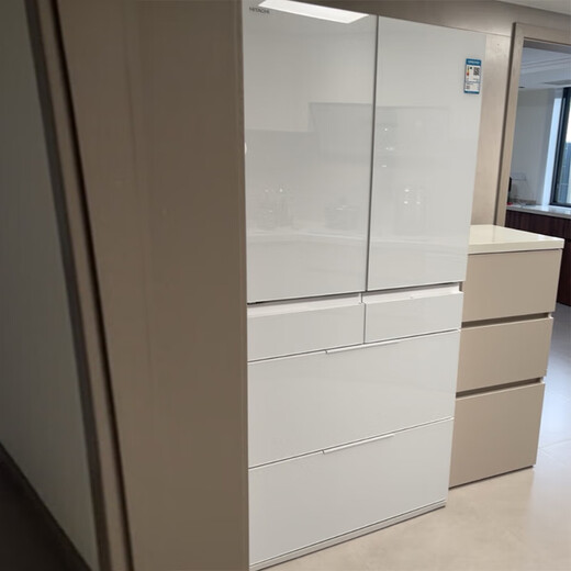 Hitachi (HITACHI) 670L multi-door refrigerator imported from Japan, ultra-large capacity, ultra-thin flagship machine, vacuum preservation, automatic ice making, sleep preservation, R-GW670TC national subsidy, ultra-thin flagship machine, vacuum lock, crystal white