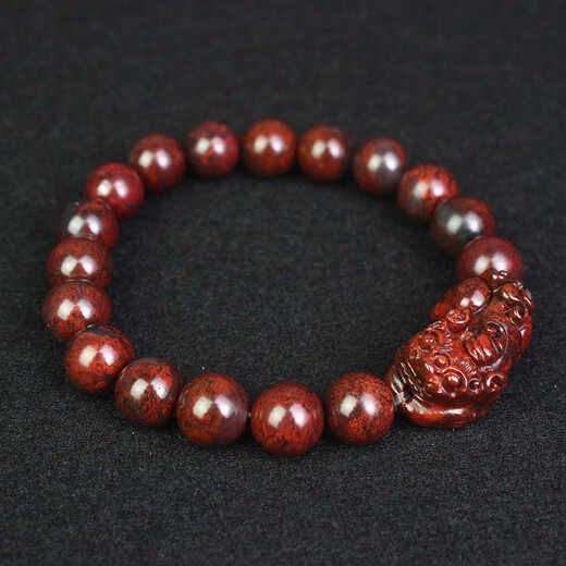 Ancient natural Pixiu bracelet Guilin chicken blood jade Pixiu chicken blood stone bracelet for men and women with certificate