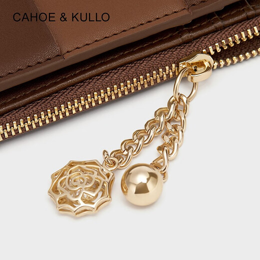 Cahoe Kullo Billetera de vajilla de vaca oficial para mujeres Corto 2025 NUEVA bolso de embrague para mujeres bolsas de tarjeta de monedas Montones multifuncionales billetera caramelo marrón frijol rubio-ck regalo para novia