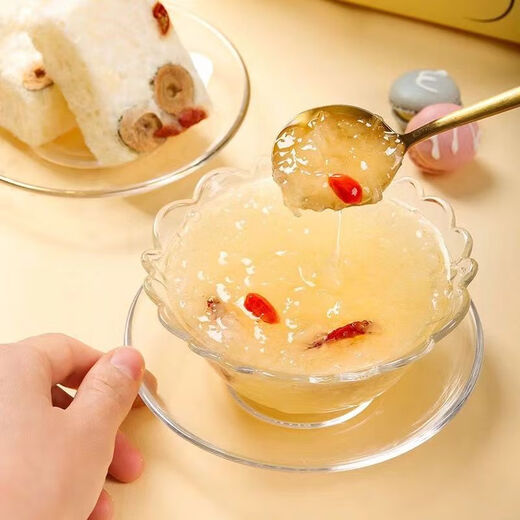 Auténtico nido de pájaro fechas rojas de nido Wolfberry y Tremell se elaboró ​​instantáneamente sin desayuno nutricional hirviendo con nido de pájaro sin azúcar Sopa de hongo blanco [Nido de pájaros Decha roja de Wolfberry y Sopa Tremell] elaborado durante 60 segundos, un paquete de experiencia