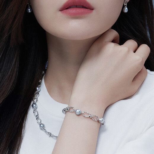 Lukfook Jewelry True Me Series Platinum 950 Seawater Pearl Platinum Bracelet as Gift GJT1TBB0007 Total Weight 10.76 Grams