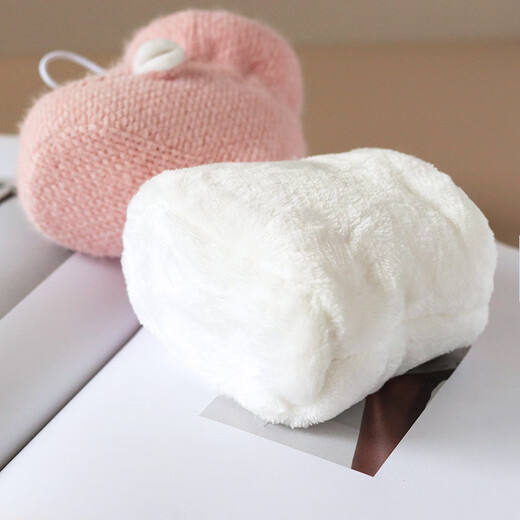 
Ruiyang baby shoes winter baby foot protection shoes newborn cotton shoes plus velvet to prevent falling off 12 months men's shoe cover autumn and winter pink meatballs 10cm inside length Reference 0-5 months