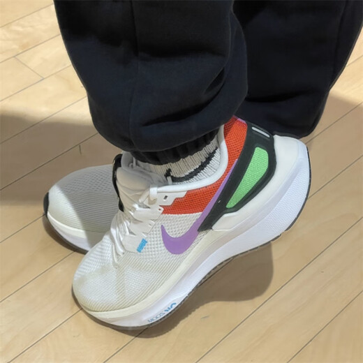 Nike (Nike) Luftzoomstruktur 25 Männer Sport bequeme Anti-Rutschfest-Verschleißpolsterung Low-Top-Laufschuhe Fv4867-100 Weiß 40.5