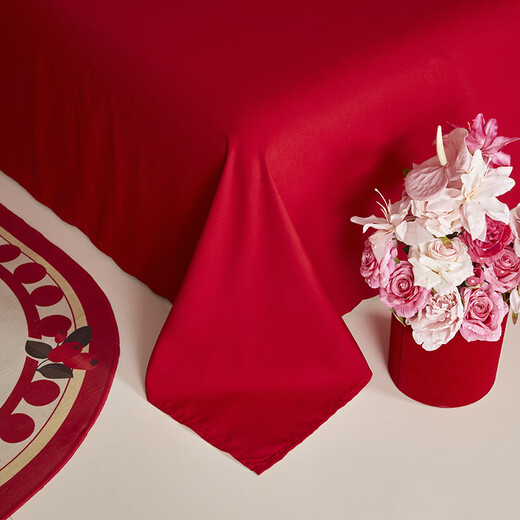 Yalu skin-friendly towel embroidered wedding four-piece set big red embroidered quilt cover bed sheet wedding bedding 1.8M bed romantic engagement 1.8m bed sheet style four-piece set-quilt cover 200*230cm