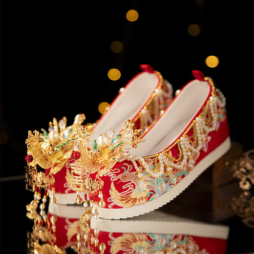 Xiuheyuan [Chaussures de mariage de l'industrie lourde] Chaussures de mariage pour femmes anciennes chaussures hanfu style chinois intérieur supérieur xiuhe chaussures époux mariés