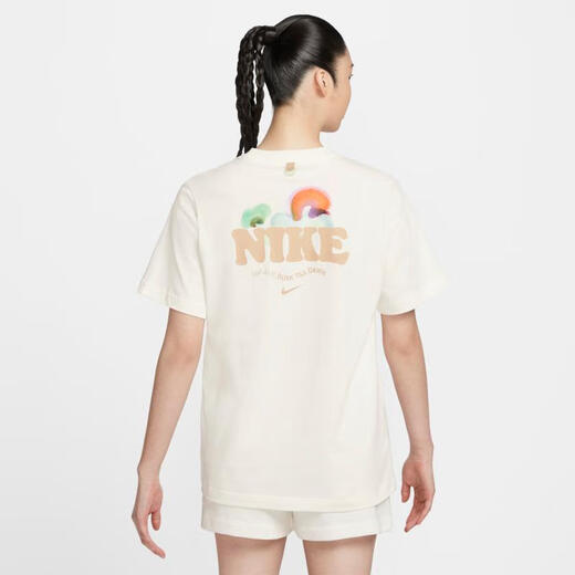Nike (Nike) Sportswear Essential Damen-T-Shirt HF6180-133 S