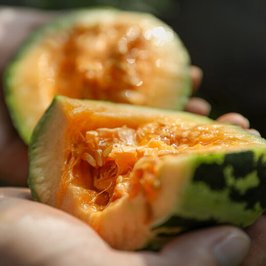 Beishu melon seeds, emerald rock sugar seeds, croissant honey, white sand honey, spring melon seeds, Beishu sweet tooth rock sugar melon seeds, about 60 pieces, 5 bags