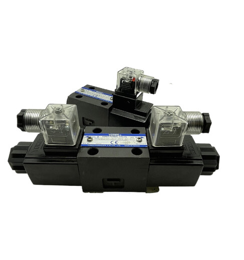 Válvula solenoide científica científica de Yuken DSG-01-3C2-D24/A240-N1-50 Válvula de inversión de solenoide eléctrico DSG013C2D24N15051T