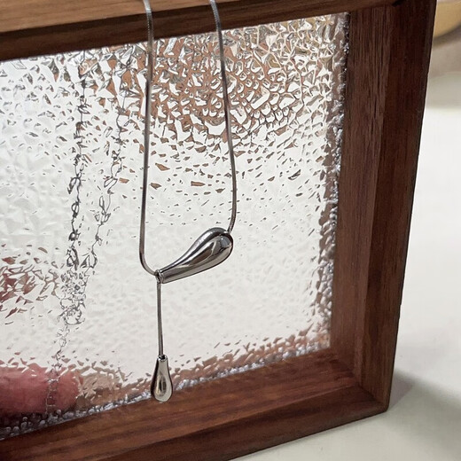 South Korea s925 sterling silver water drop string snake bone chain electroplating necklace Seiko niche designer high-end clavicle chain xl1475 925 silver