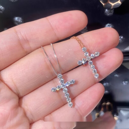 Fat Donglai's same moissanite 18/k gold necklace 18/K gold cross necklace Women's light luxury yellow l gold and silver diamond Full diamond cross necklace 18/Kl gold