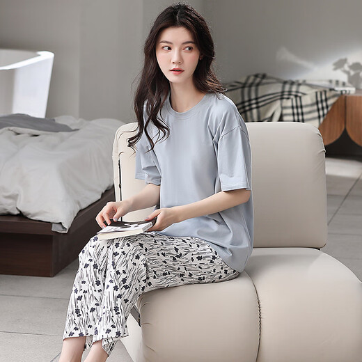 
Year of the Snake Year of the Year of the Pajamas Women's Pure Cotton Summer Short Sleeve Trousers Red Loose Outdoor Outdoor Cotton Set YSH-683 XL Code 120-140Jin [Jin equals 0.5 kg] Need to reserve shrinkage