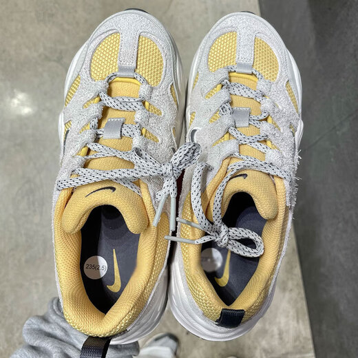 耐克（NIKE）跑步鞋女鞋2025夏季新款复古老爹鞋缓震耐磨低帮运动鞋轻便休闲鞋 DR9761-700 37.5