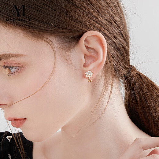 Mck camellia ear clip without piercing female clip-on earrings small fragrant style earrings girlfriend Chinese Valentine's Day gift