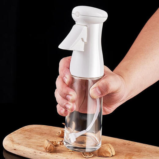 Oil spray bottle spray kitchen household oil spray bottle olive oil edible oil barbecue fat reduction oil control atomization high pressure spray bottle black single piece 500ml