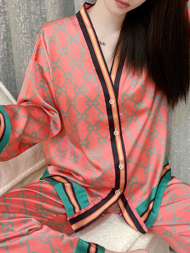 
Zhenyunyuan Spring and Autumn Ice Silk Pajamas for Women 2025 New Summer Trousers Two-Piece Set Women's Fashion Long Sleeve Home Clothing B695 Bear L [Suggested Weight 100120Jin [Jin equals 0.5 kg]]