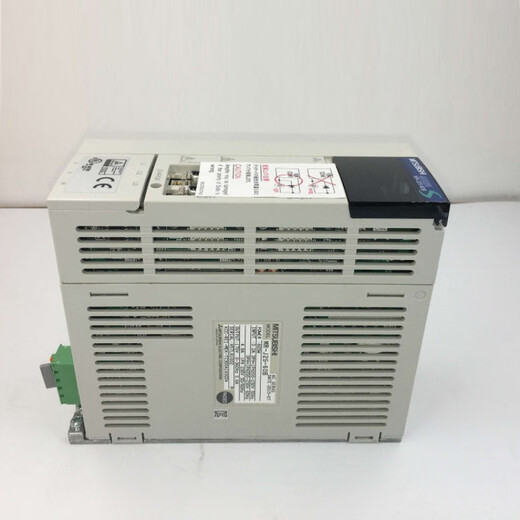 Mitsubishi (Mitsubishi) Mitsubishi MR-J2S Driver MR-J2S-40A-10A-20A-60A-70A-100A-200A-35 MR-J HC-SFS3523.5KW