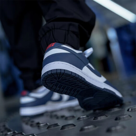 Nike (Nike) Dunk Low Männer mit niedrigem Top Leichter, bequem bequeme einfache einfache Nicht-Schlupf-Anti-Schale-Casual-Sport-Klassiker Ever-Match-Schuhe DD1391-400 Weiß und Blau 40 (250 mm)