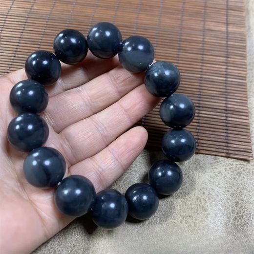 
Chi Xing Hetian jade black and green bracelet Xinjiang Hetian jade blue and white seed material round beads black gray and white blue and white black jade SN1695 18mm round beads