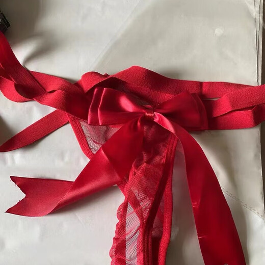 Large size sexy new year bow split fat mm300Jin Jin equals 0.5kg wearable underwear thong open French sexy net red XL100-150Jin Jin equals 0.5kg