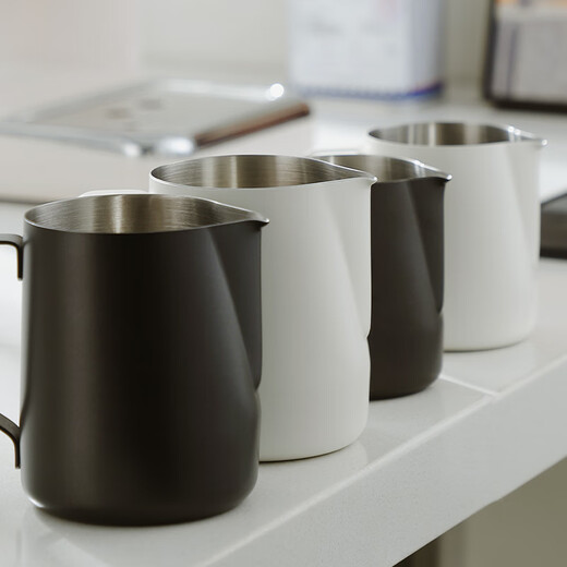 Bincoo coffee latte art cylinder round mouth latte art cup milk foam cup latte art artifact stainless steel professional utensil milk tank