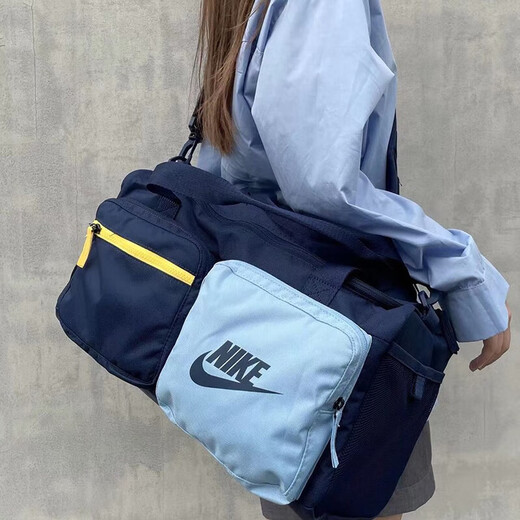 Nike (Nike) Bolsa de gimnasia Bolsa para hombres y mujeres 2025 Summer Nuevo entrenamiento de baloncesto deportivo Viaje Bag Bag Bag Bag Bag Ba6169-410/47*22*24 cm Los artículos reales en el mostrador prevalecerán