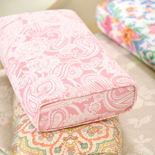 Yangchun Town (April Town) Yangchun Town cervical buckwheat pillow neck protection pillow can be detached and washed cotton buckwheat pillow freehand flower H683 38186cm