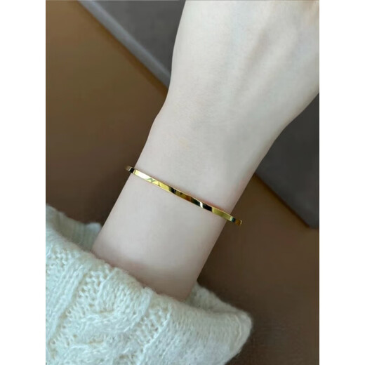 Fat Donglai's same style aperture plain ring shiny bracelet titanium steel is not easy to fade and is plated with 18 gold for a sense of heritage. Gold color 55mm (width 2mm)