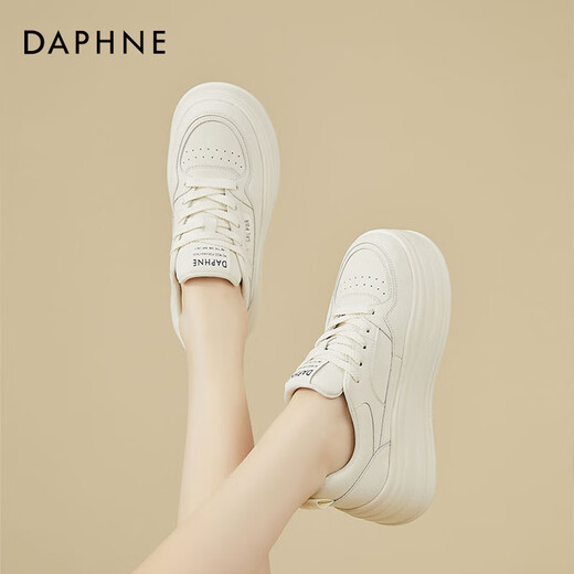 达芙妮（DAPHNE）小白鞋女新款女鞋厚底增高松糕休闲板鞋春款学生鞋子 米色 单层 跟高7cm（春秋款） 37 (235mm) 标准码