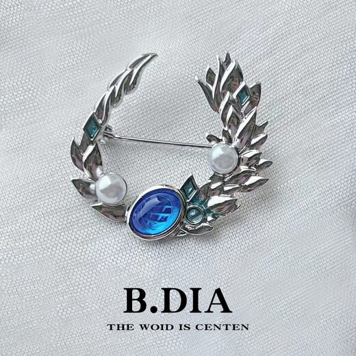 QUAMER brooch Love of Light and Night peripheral accessories high-end temperament metal badge clothing pin Xiao Yi brooch