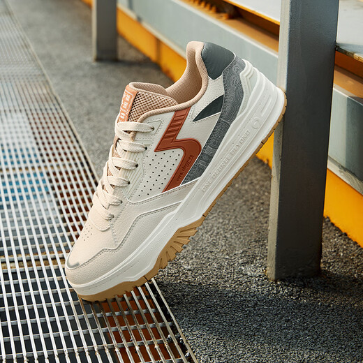 361 Sportschuhe Herrenschuhe Yuncheg Frühling und Sommer atmungsaktiv dicker Sohle erhöhte lässige Low-Top-Schuhe Männer 672416604-5