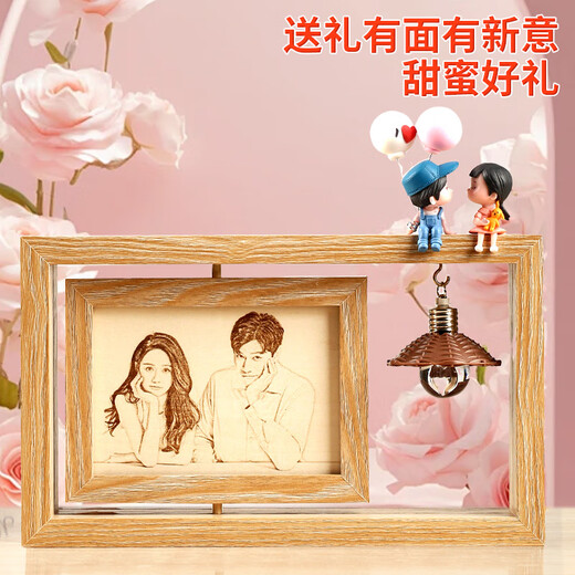 
Zhenruyi birthday gift female leaf carving portrait photo customized woodcut drawing wedding anniversary gift girlfriend wife vertical version rotating double-sided [Light + Pig + Couple ornaments]