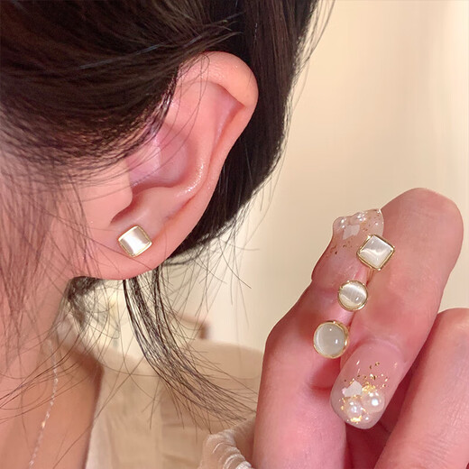 Six-piece set of cat's eye stud earrings for women, exquisite and compact for sleeping, no need to remove the pierced ear bone stud earrings as a birthday gift, gold compact cat's eye three-piece set, three pairs